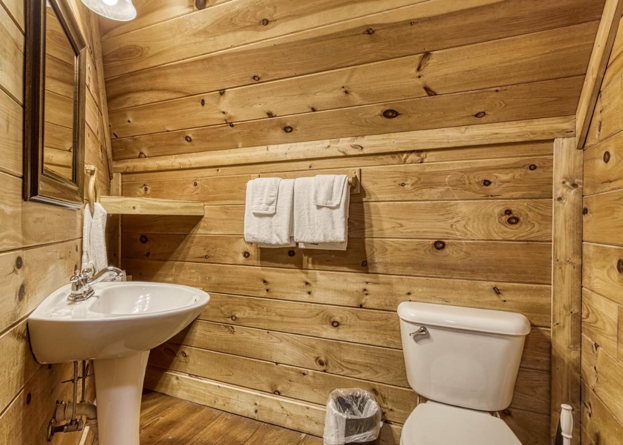 Bridgewood Cabin, Hot Tub, 1089 Of Free Attraction Tickets For Each Paid Day, Dollywood And More! Pigeon Forge Exteriér fotografie