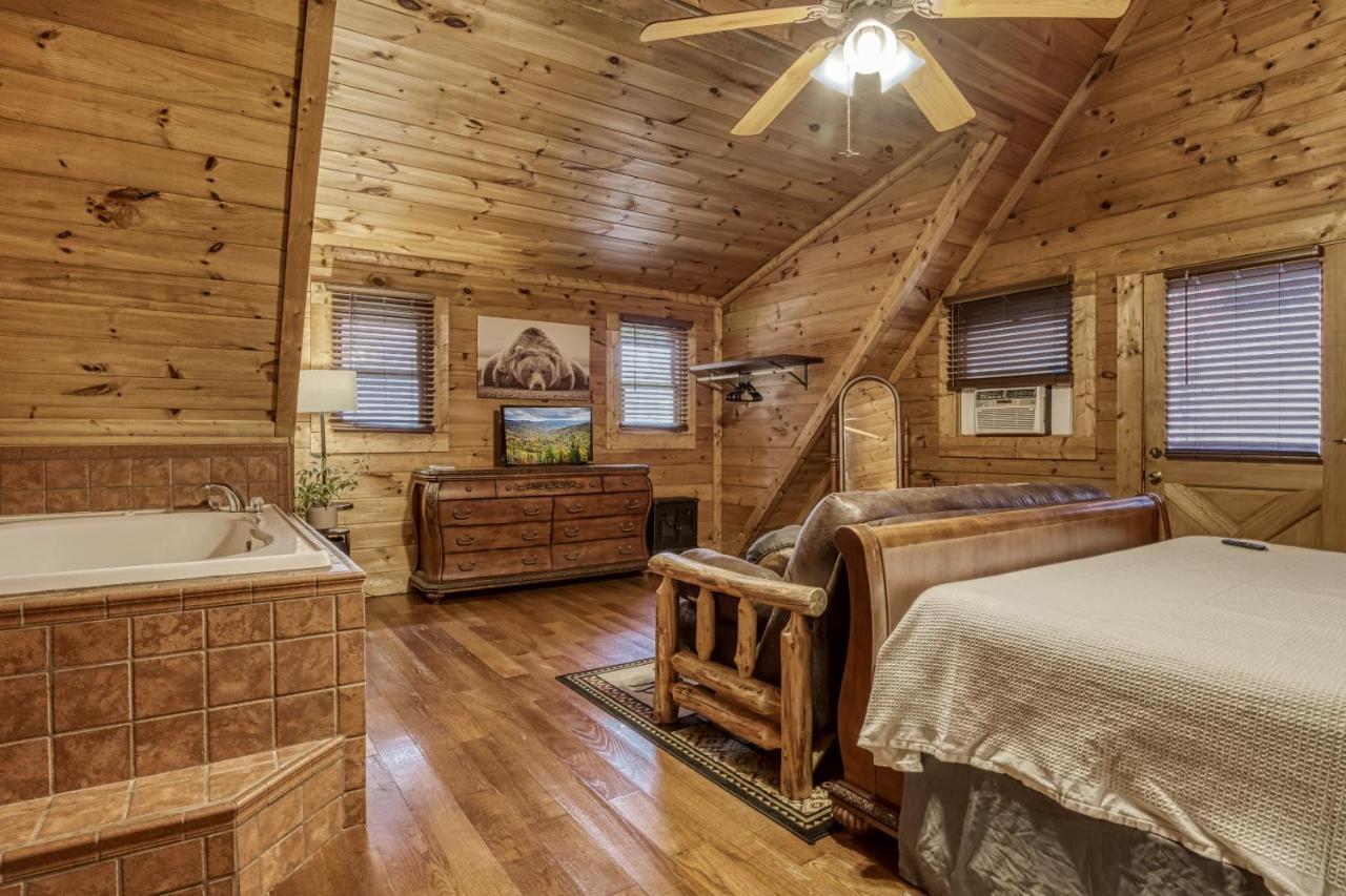 Bridgewood Cabin, Hot Tub, 1089 Of Free Attraction Tickets For Each Paid Day, Dollywood And More! Pigeon Forge Exteriér fotografie