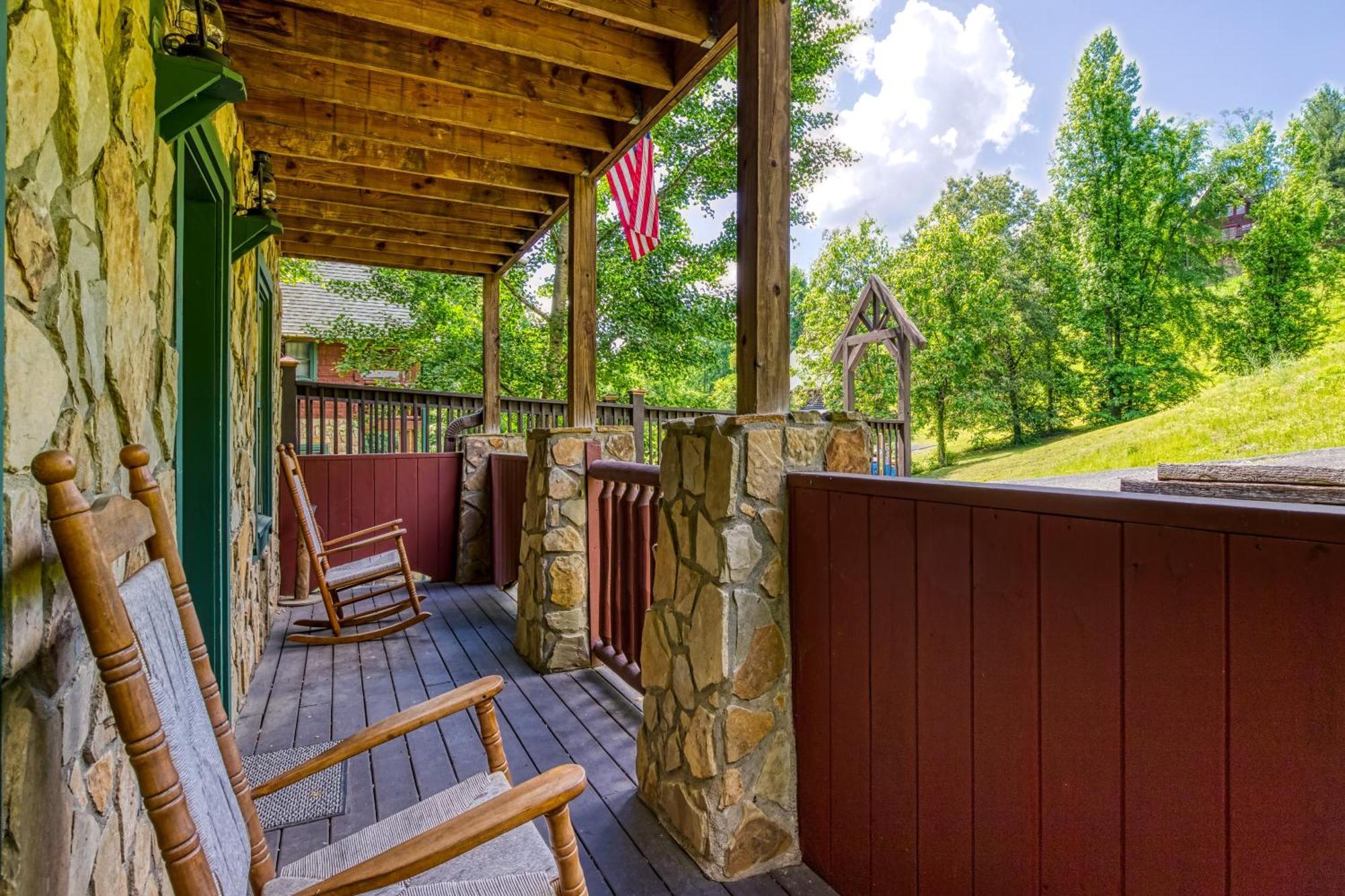 Bridgewood Cabin, Hot Tub, 1089 Of Free Attraction Tickets For Each Paid Day, Dollywood And More! Pigeon Forge Exteriér fotografie